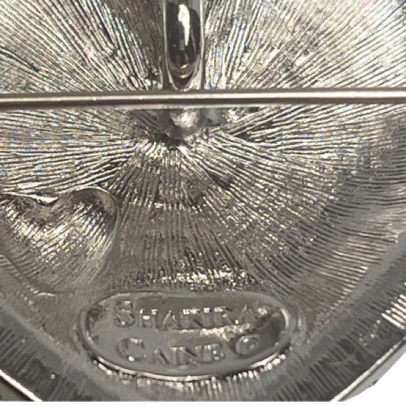 Vintage Shakira Caine Rhinestone Brooch. - Picture 2 of 3